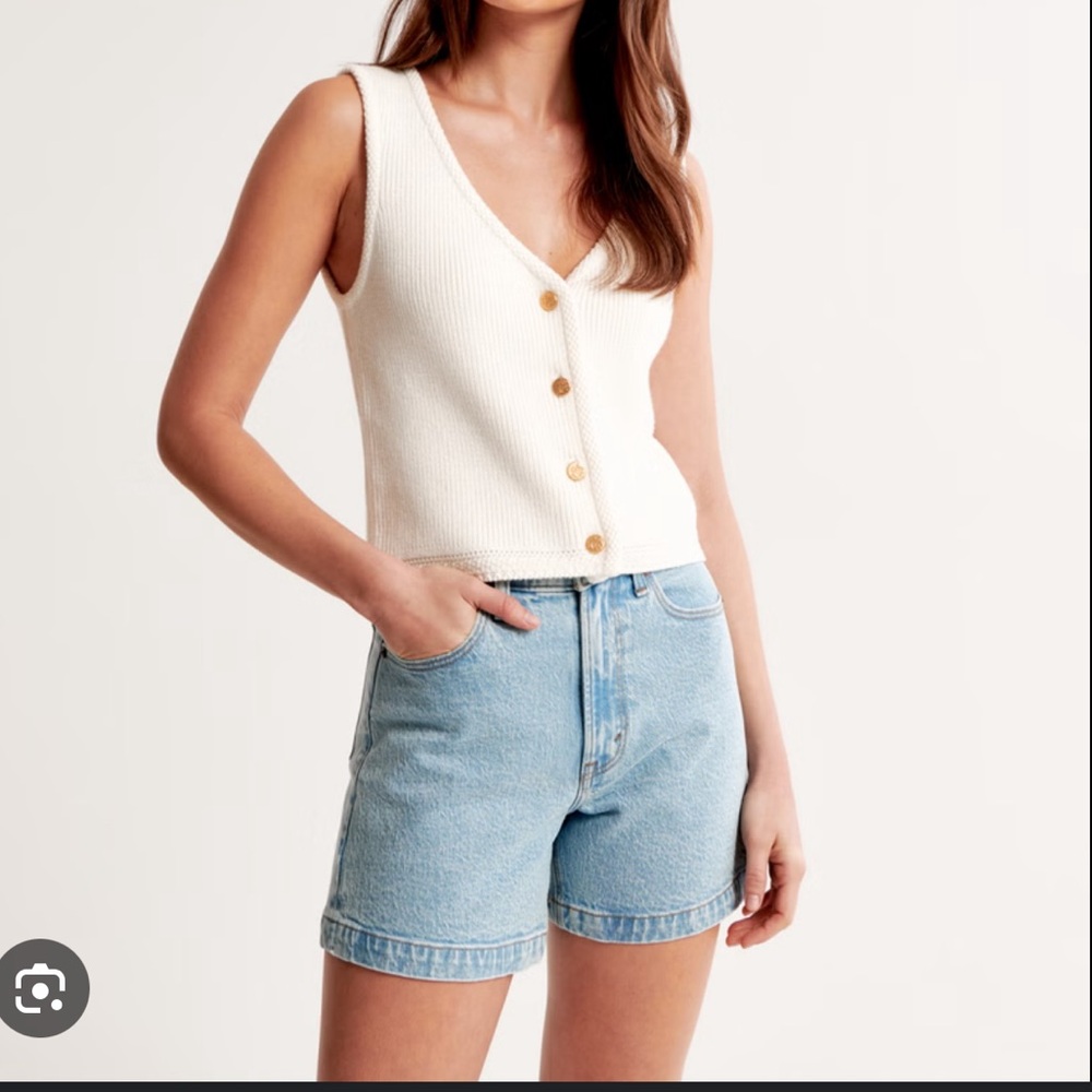 Abercrombie & Fitch High Rise Dad Shorts